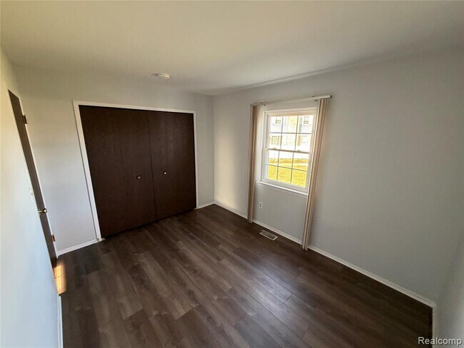 Building Photo - 20923 W Glen Haven Cir