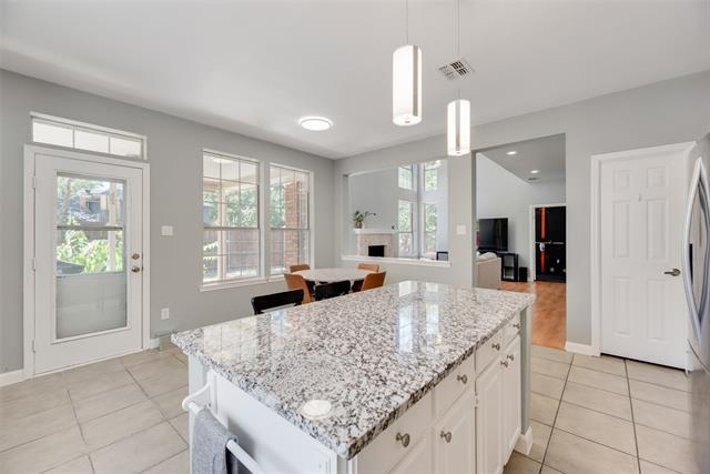 Building Photo - 2525 Amber Ln