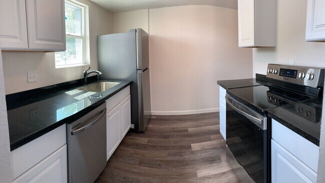 Interior Photo - East 12th Townhomes and Apartments