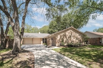 Building Photo - 809 Newport Blvd