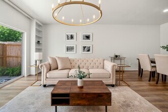 Building Photo - 14703 Barryknoll Ln