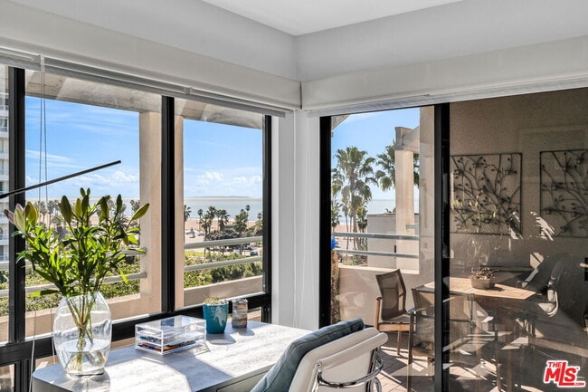 Building Photo - 140 Ocean Park Blvd