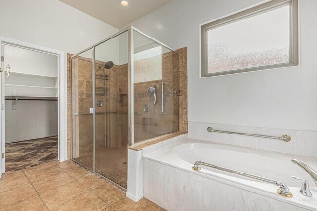 Building Photo - 16945 S Vanilla Orchid Dr