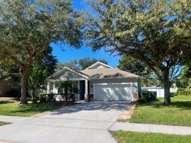 Building Photo - Quick! Grab this one before it's gone!