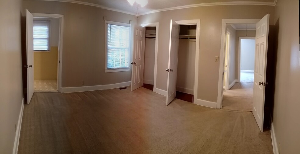 Middle Guest BedRoom with Two Closets - 390 N Lanier St