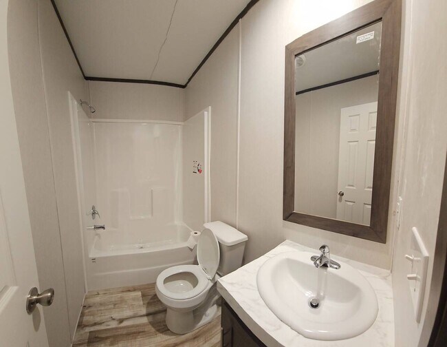 Building Photo - 2881 TX-110