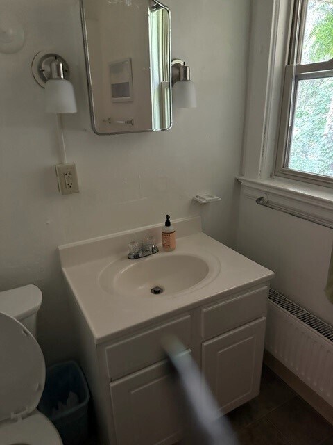 Building Photo - 110 Heights Ct