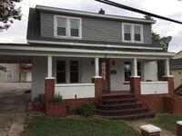 Building Photo - 104 Madison St