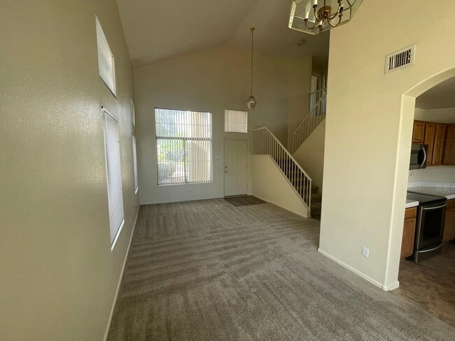 Building Photo - 324 W Colt Rd