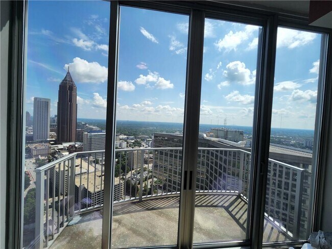 Building Photo - 400 W Peachtree St NW