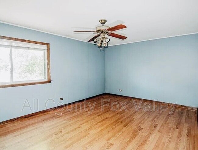 Building Photo - 633 W Briarcliff Rd