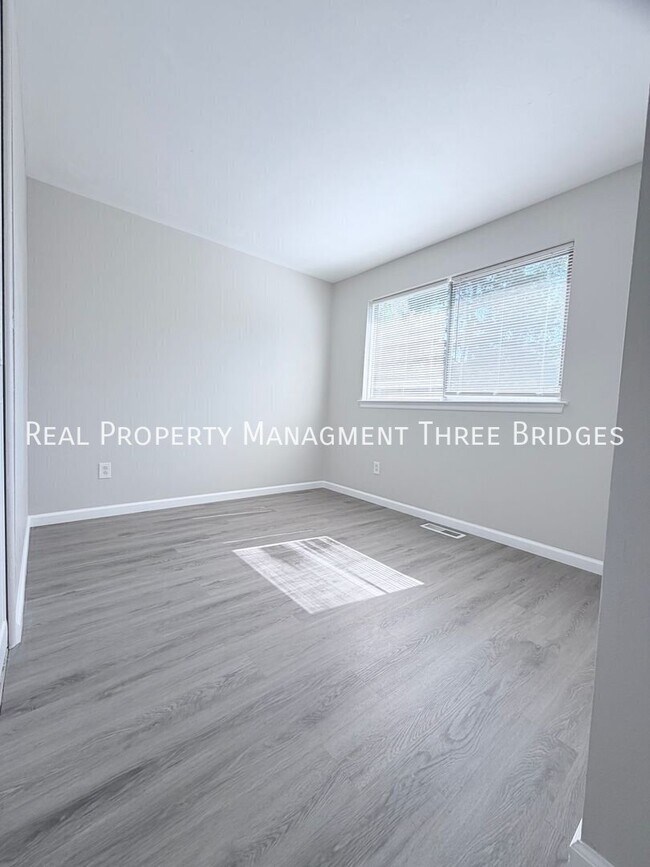 Building Photo - 5247 Ville Anita Ct