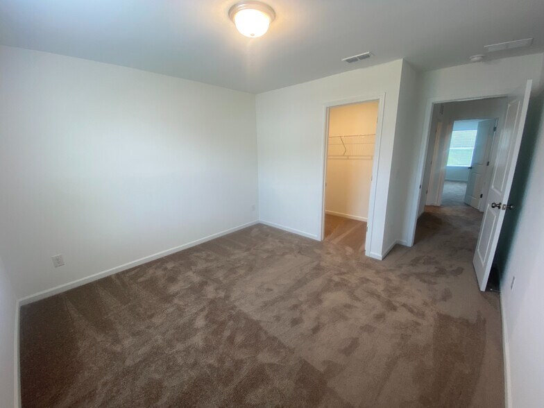 Building Photo - Room in Single Family Home on Luca Ter SW