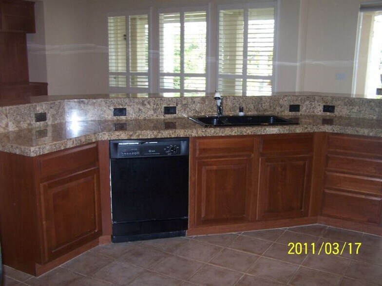 Building Photo - 1492 Berriedale Ct