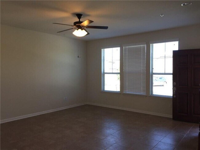 Building Photo - 7220 Wyoming Springs Dr
