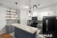 Building Photo - Cozy & Spacious 3BR Townhome in Atlanta