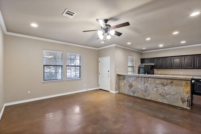 Building Photo - 3330 Cullen Trail