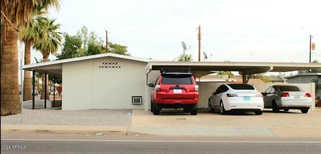 Building Photo - 2241 West Campbell Ave