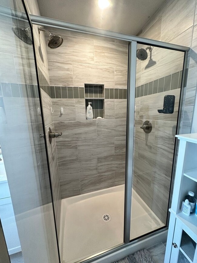 Building Photo - New construction 3 bedroom, 3.5 bathroom c...
