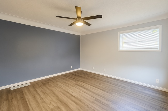 Building Photo - 416 Woodland Ave