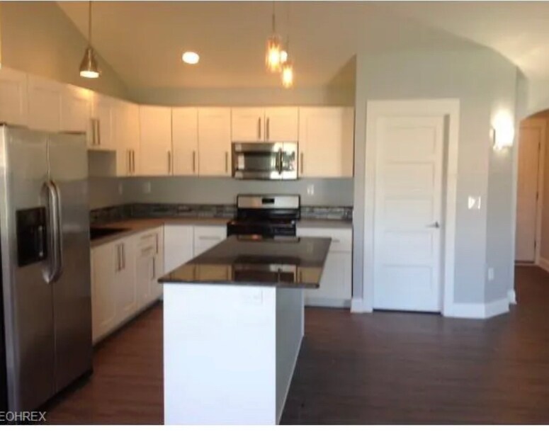Building Photo - 7296 Bretz St NW