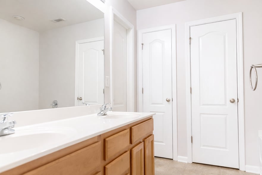 Building Photo - 544 Ridge View Xing