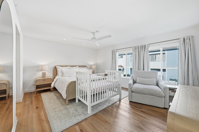 Building Photo - 125 S Juanita Ave