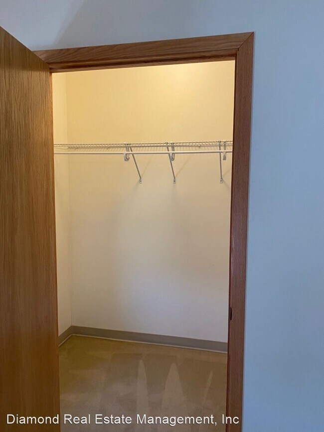 Building Photo - 1 br, 1 bath Apartment - 1000 SUNSET 1000 ...