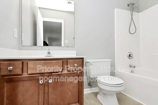 Building Photo - 610 Latimer Way