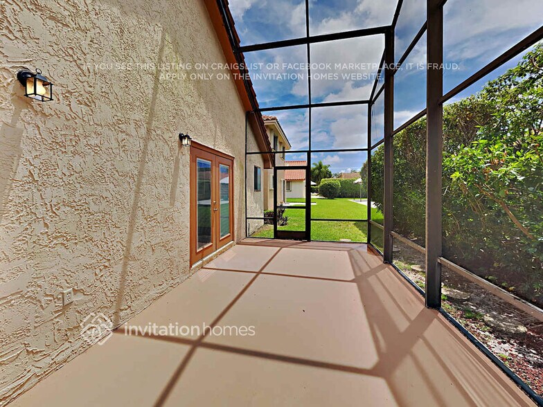Building Photo - 4036 NW 5th Dr