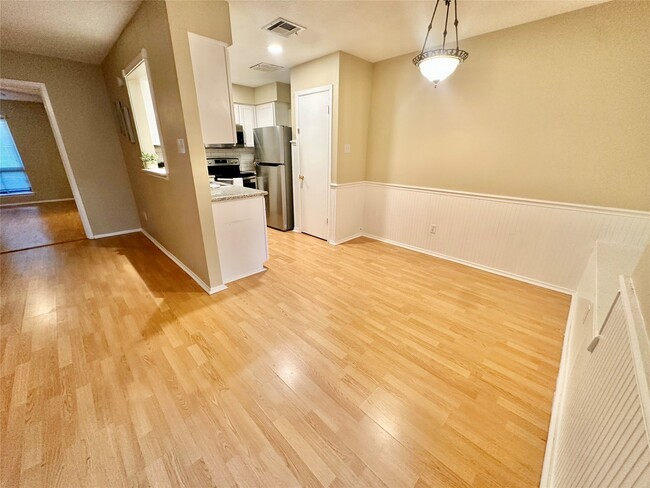 Building Photo - 3758 Laura Leigh Dr