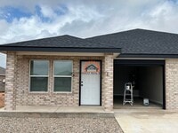 Building Photo - Brand new 2 bedroom 2 bath duplex