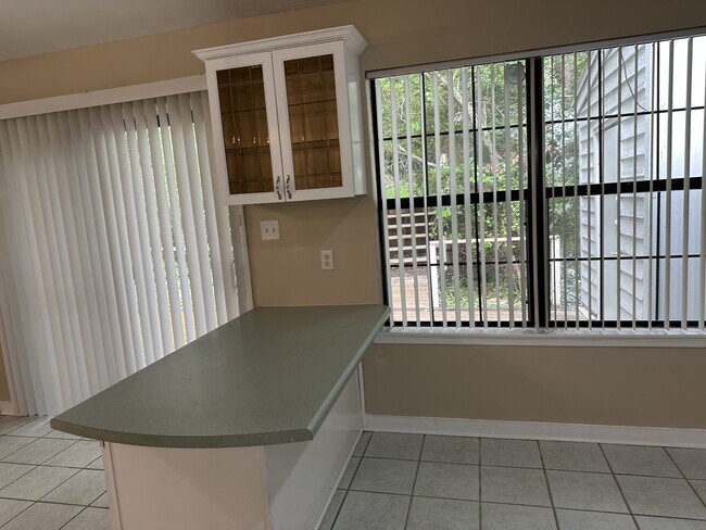 Building Photo - 2400 Talco Hills Dr