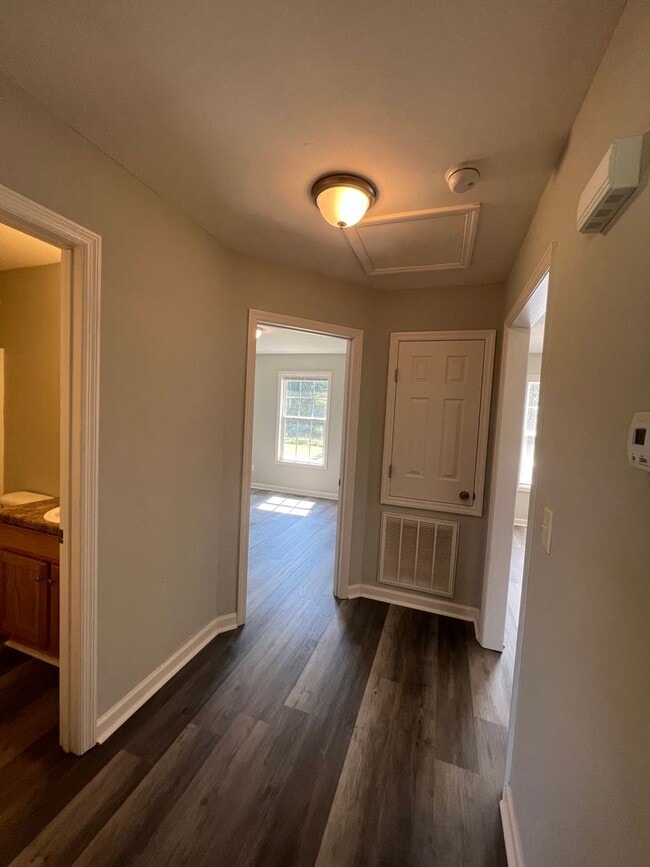 Primary Photo - 2 Bedroom Duplex House with Yard