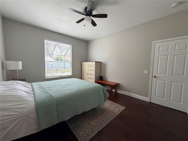 Building Photo - 10327 Goldenbrook Way