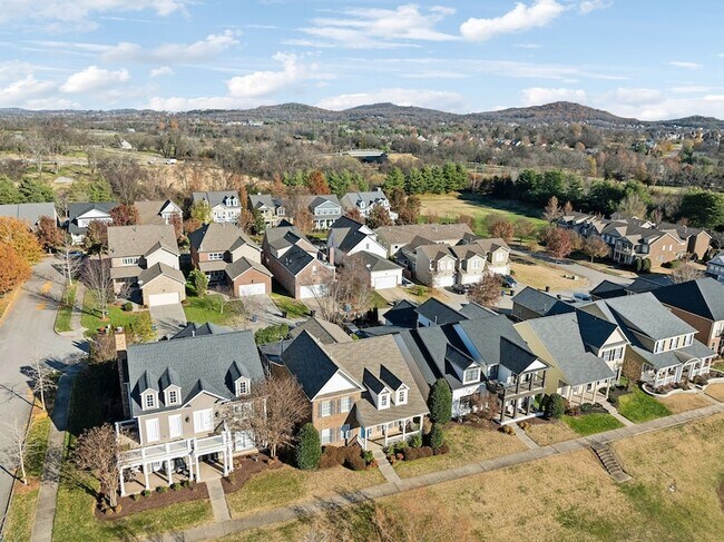 Building Photo - 524 Pennystone Dr