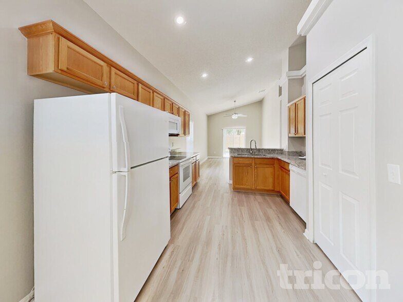 Building Photo - 2143 Kaylas Ct