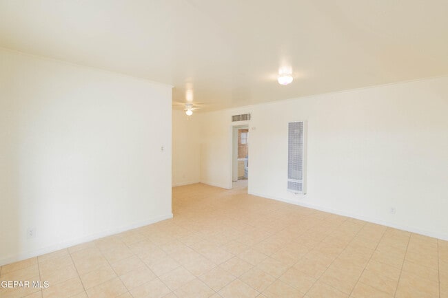 Building Photo - 1210 N Florence St