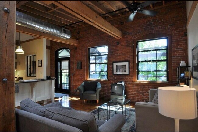 Building Photo - 1 Tannery Brook Row