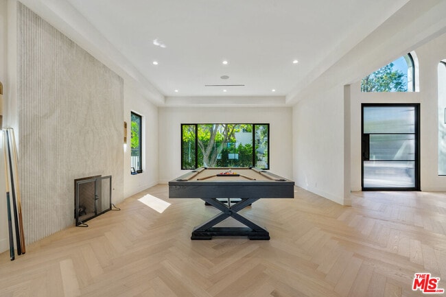 Building Photo - 12001 Crest Ct