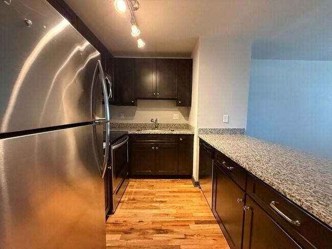 Building Photo - Renovated 1 Bedroom in South Nashville