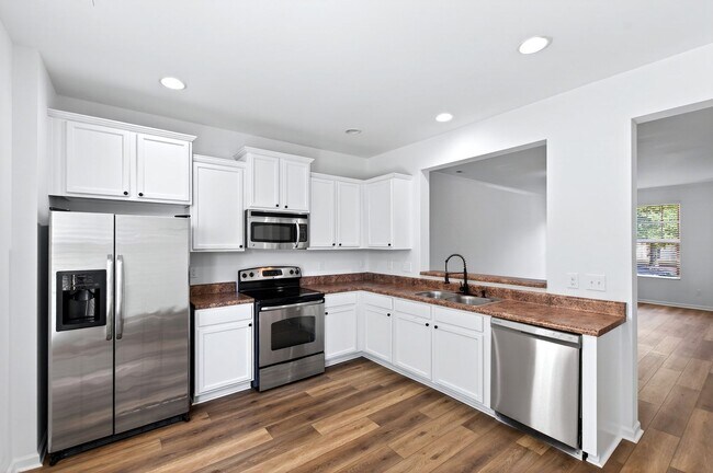 Building Photo - 4509 Middletown Dr