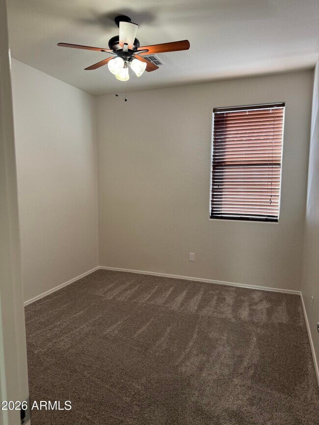 Building Photo - 2667 E Canyon Creek Dr