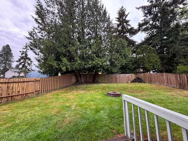 Building Photo - Desired NE Tacoma Community