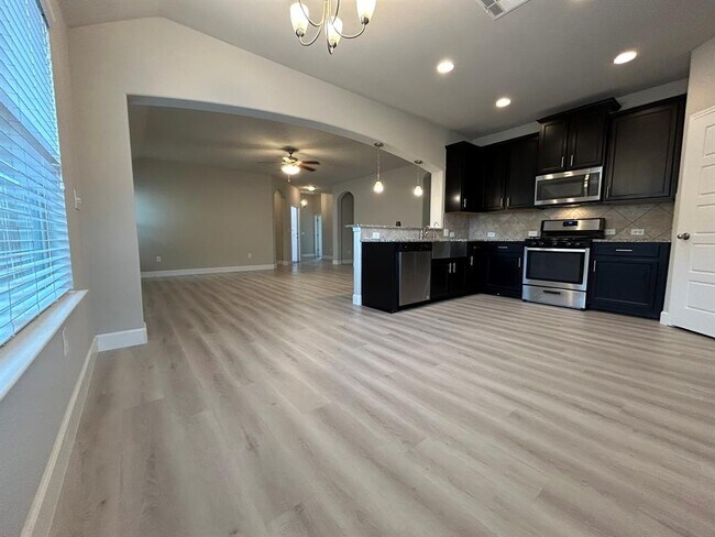 Building Photo - 197 Limerick Rd