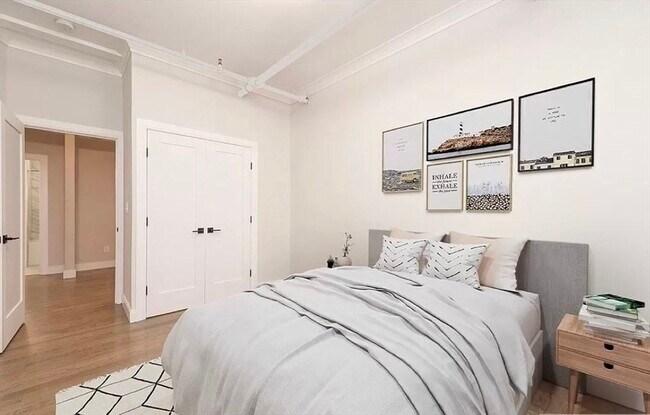 Building Photo - 68 Day St