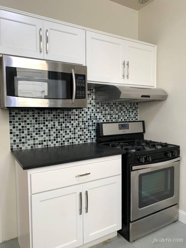 Building Photo - 780 30th Ave