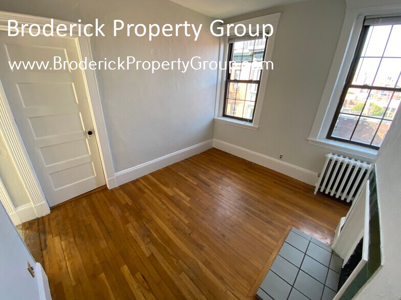 Building Photo - 30 Revere St