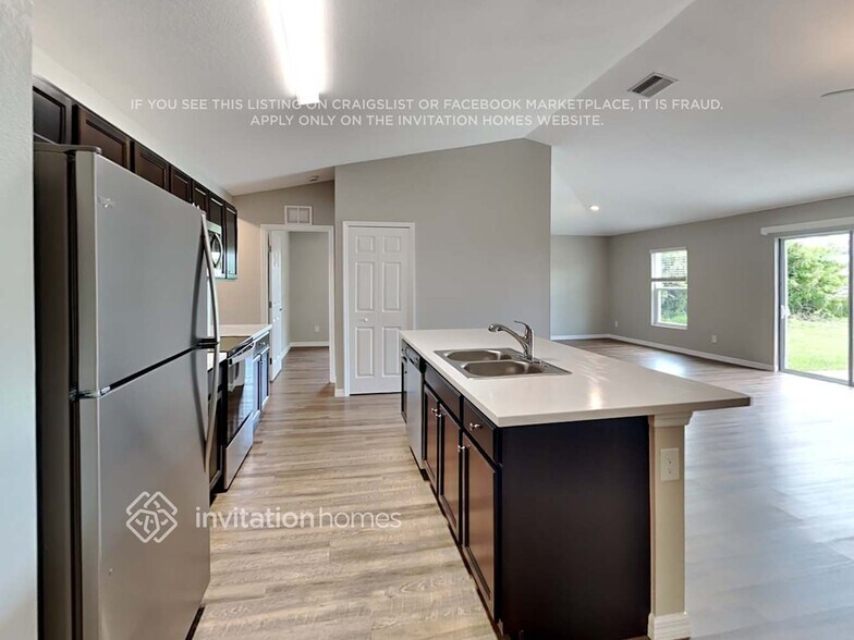 Building Photo - 3294 Terita Dr