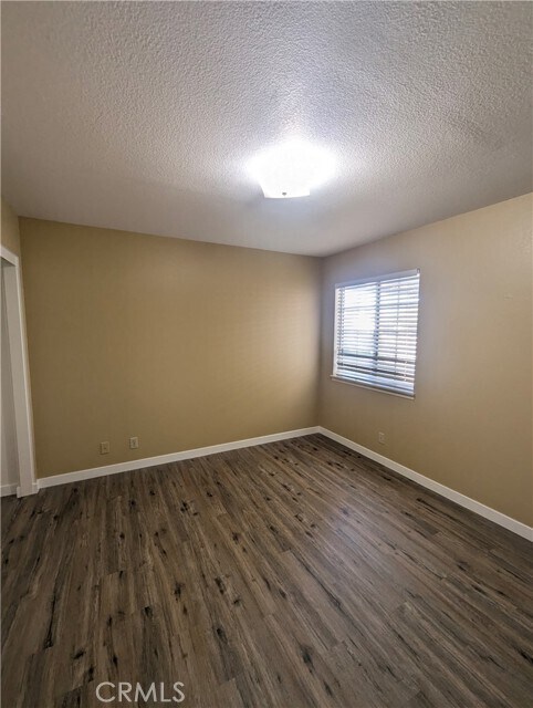 Building Photo - 13901 Hidden Valley Rd